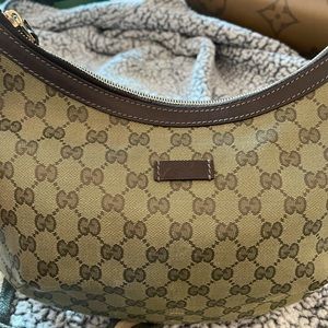 Gucci Kakki  Crossbody with Gold Hardware